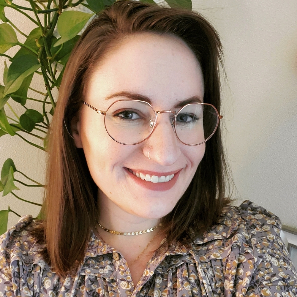 Meet your Posher, Holly